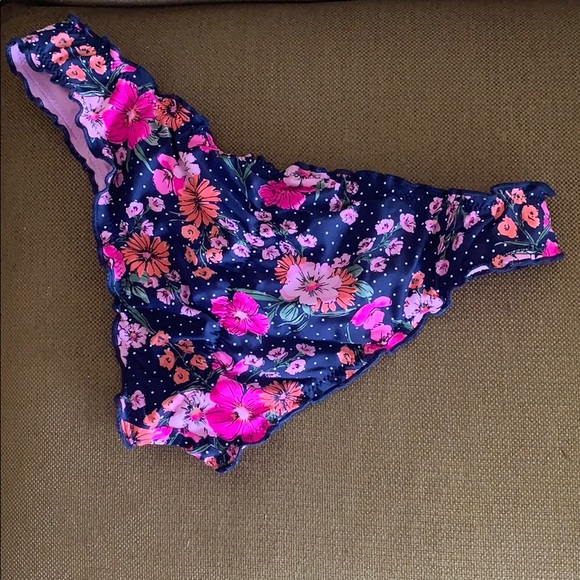 Target Bikini Size M - Picture 5 of 5